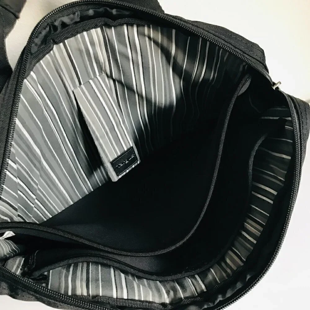 Targus Black Polyester Laptop Bag with Shoulder Strap